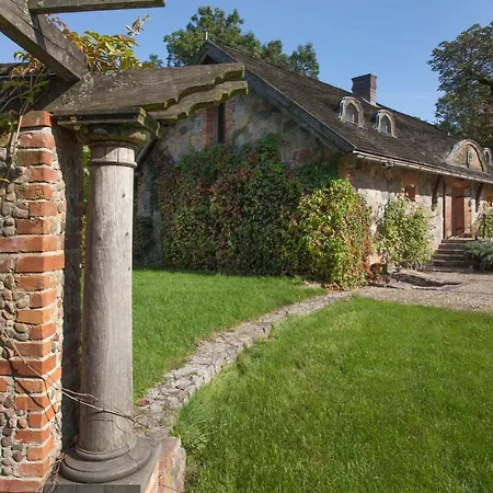 Casa di campagna Dom Lowczego Gnoyna Park Radziejowice