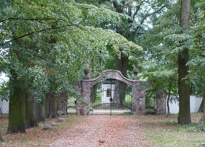 カントリーハウス Dom Lowczego Gnoyna Park