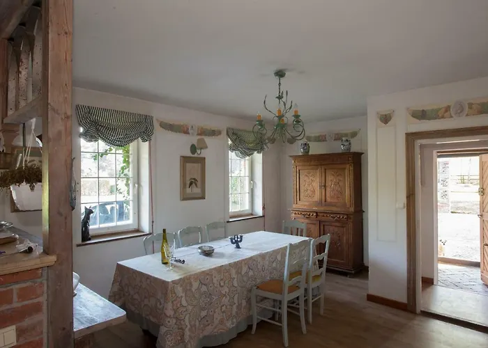 カントリーハウス Dom Lowczego Gnoyna Park ラジェヨビツェ